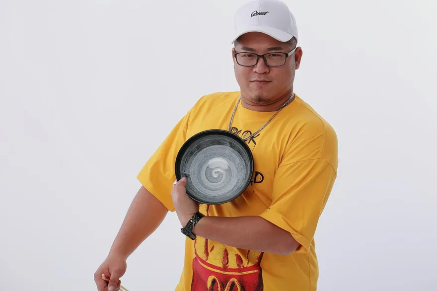 草爺助遭潑湯毀容八大女！曝傷勢嚴重「臉上都水泡」揭療程進度