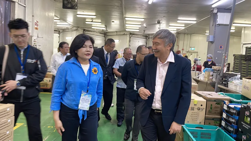 張麗善率團參訪星國大型物流商及超市集團　力拚雲林良品進軍國際