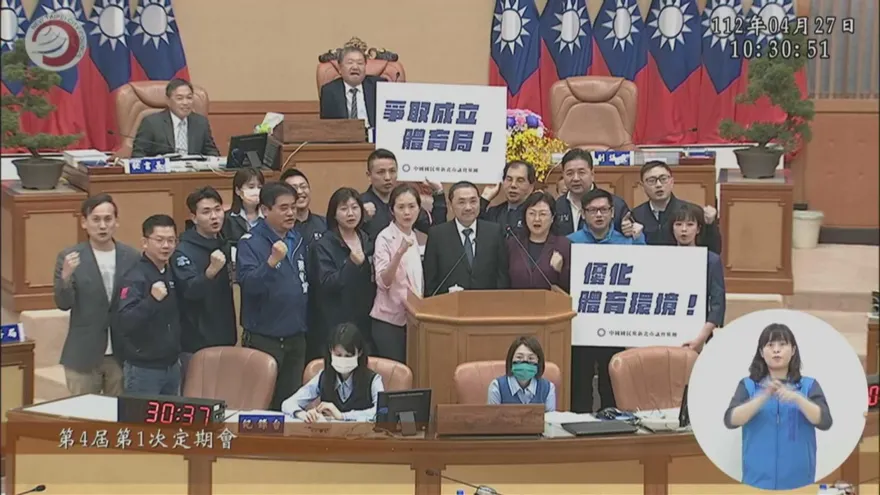 守護中華民國就是愛台灣！ 侯友宜：兩者是「共生體」否則杯破水覆