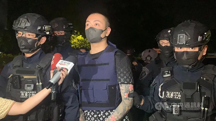 囂張67槍招滅幫！土城當鋪槍擊案主謀「鯨魚」遭遣返　共28嘍囉被逮