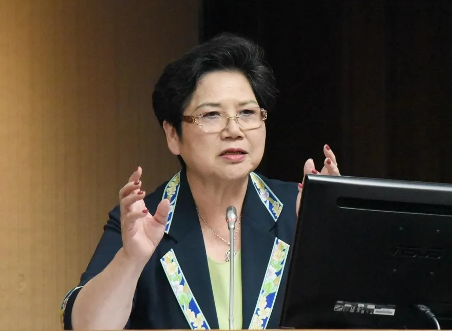 震撼彈！溫玉霞表態「無意連任」：讓年輕人發揮