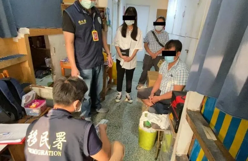 入境隨俗？菲籍移工當組頭兼營地下匯兌　2年狂撈百萬