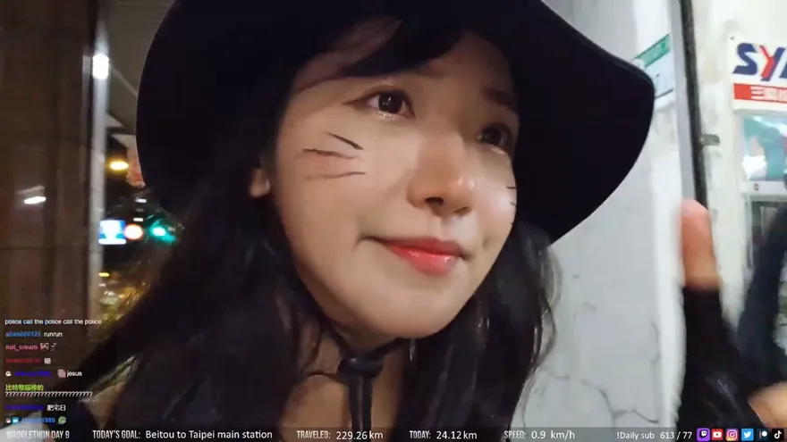 被當可愛動物對待！企鵝妹委屈哭了　網齊痛批噁男誇張行徑