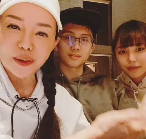 孫安佐驚傳分手4年女友！女方嘆：不想在感情裡當個媽　狄鶯回應了