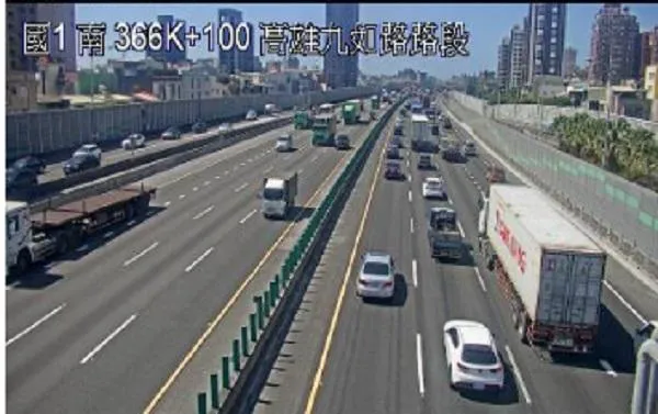 快訊/上班族注意！國一南向九如路段「4車追撞」車禍　一度回堵5km