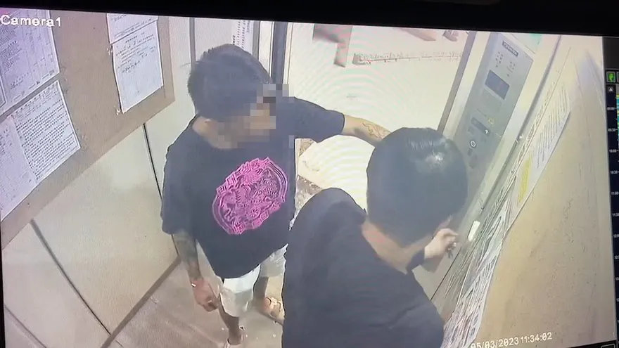 影/最後身影曝光！主嫌口袋「鼓起」　永康超商男被推出電梯後墜樓身亡