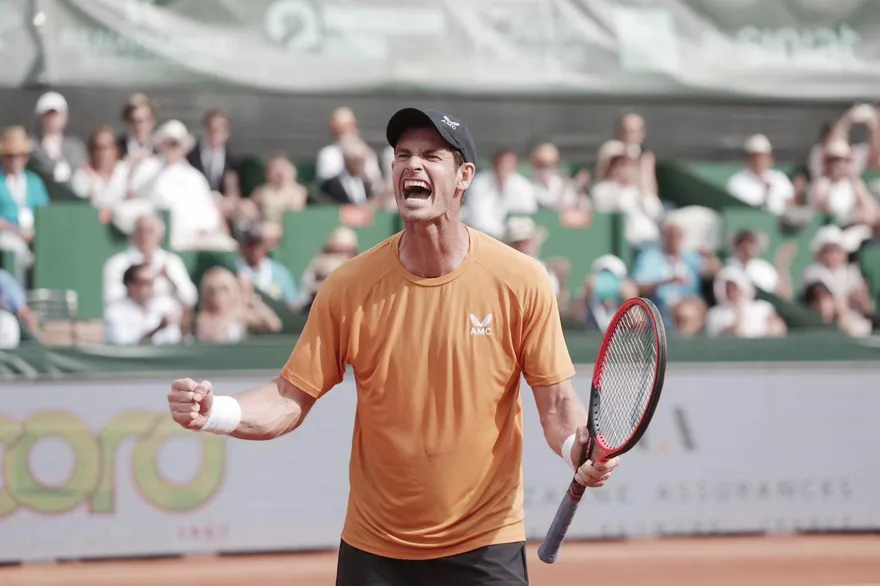 影/「英國希望」復活！莫瑞暖身拚法網　紅土奪2019年來首冠