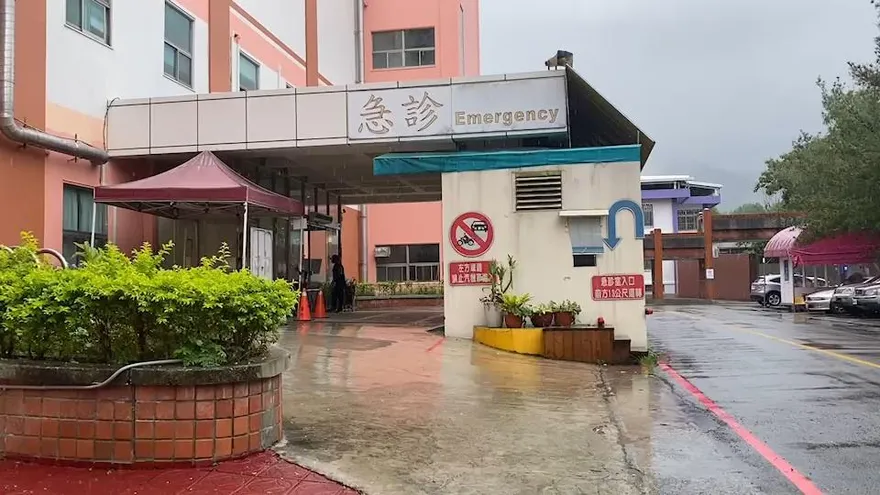 太兇殘！埔里男疑債務糾紛遭「斬雙掌」　8人涉案7人遭裁准收押