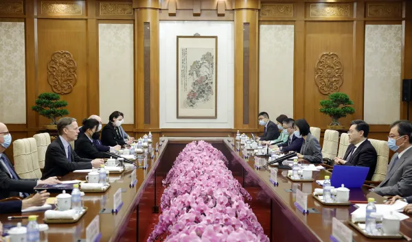 傳美無償援台153億武器！陸外長秦剛召見駐陸大使　籲「正確處理台灣問題」