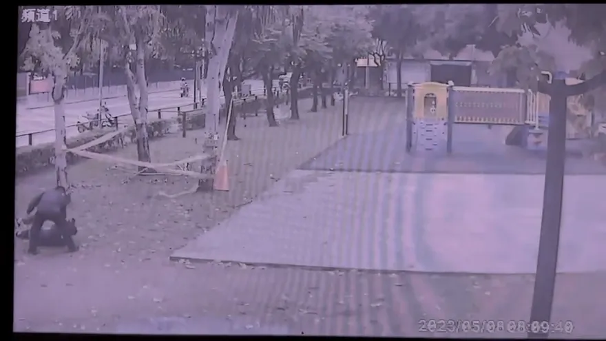 影/疑被勸阻勿丟垃圾不爽　彰化男竟痛毆清潔隊員　還把頭當足球踢