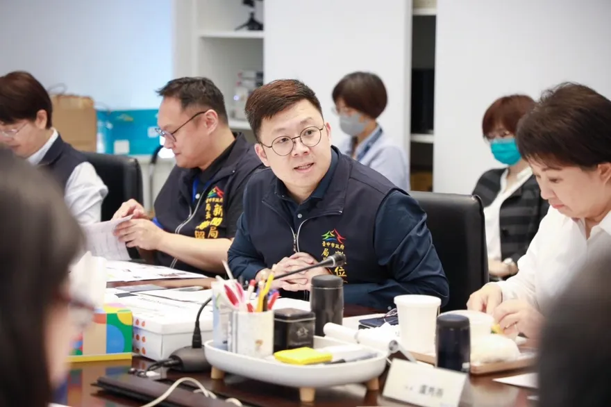 唐鳳驚呆！一到台中拜會盧秀燕就被「這點」震撼