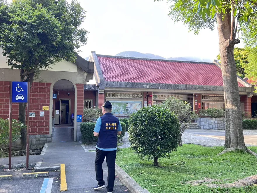 快訊/陽明山國家公園也挨「詐」彈！恐嚇信指已裝7顆遙控炸彈「其中1顆在女廁」