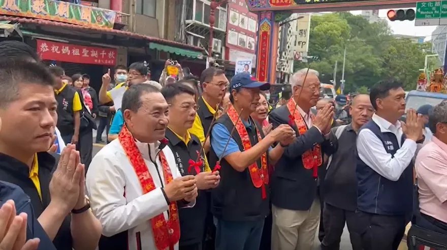 郭台銘宣布獨立參選2024總統　網友全傻眼：把關公當作什麼