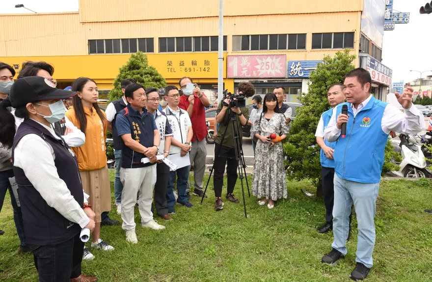 頭份交通壅塞亂象…縣長場勘「擬改善方案」　詳情一次看！