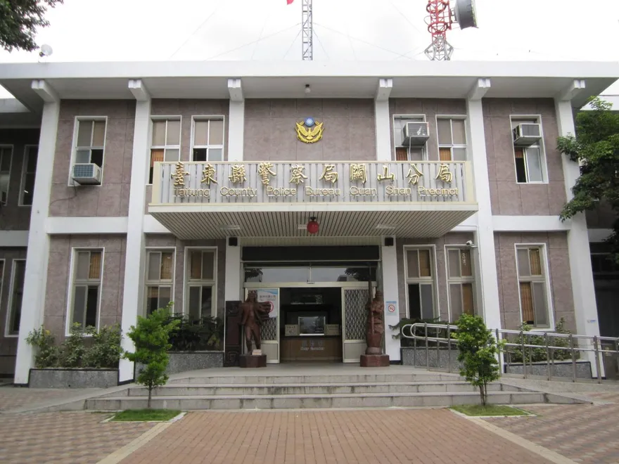 男帶百萬出遊南橫遇車禍　感謝警護鈔捐霧鹿國小5萬元