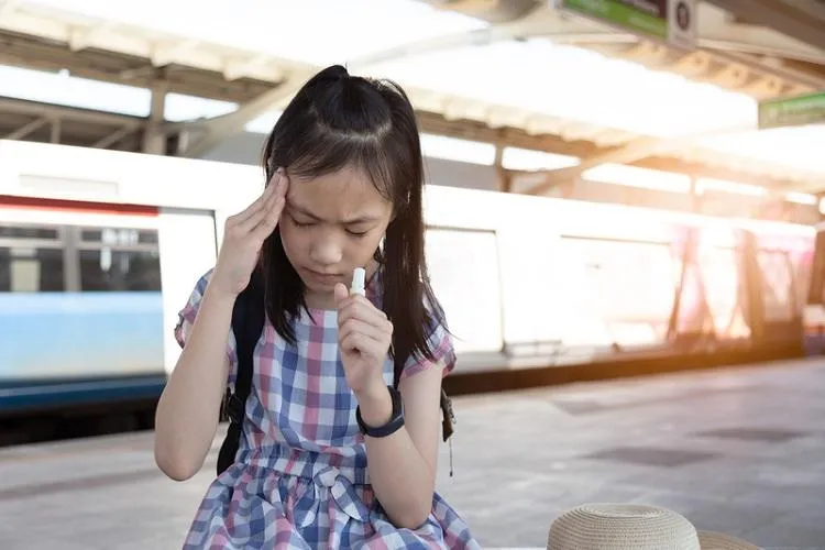 搭車怕壞了出遊興致　必吃暈車藥？藥師：這5種人不適合
