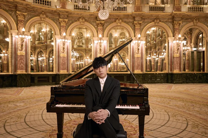 周杰倫香港演唱會無預警公開「喜訊」　方文山默契精準呈現天王期待