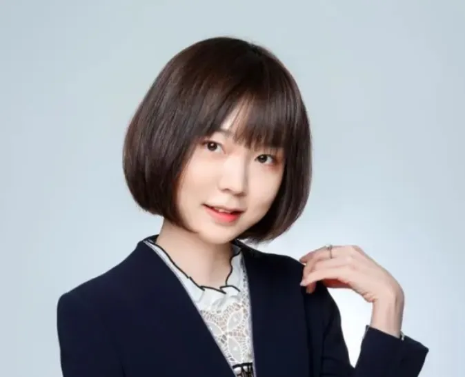 招生介紹自稱「長相比較可愛」　28歲女副教授全網爆紅