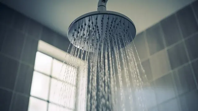 高溫破42度直喊熱！泰女「一天洗10次澡」　隔天陳屍家中死因曝光