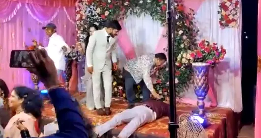 影/喜事變憾事！男子婚宴上台嗨舞　突坐下「整個人向後倒」心臟病發猝死