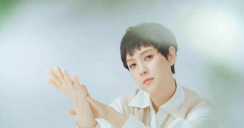 挺過18次化療！朱芯儀抗癌成功　首公開「插管、禿頭照」喜迎新身分