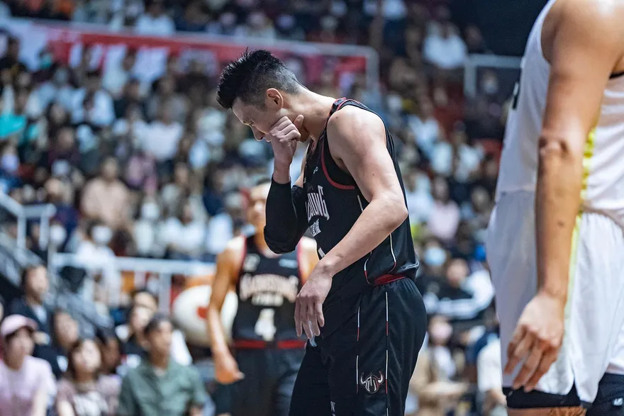 「終局之戰」肘擊重摔腦震盪　林書豪：不能保證明年還會打球