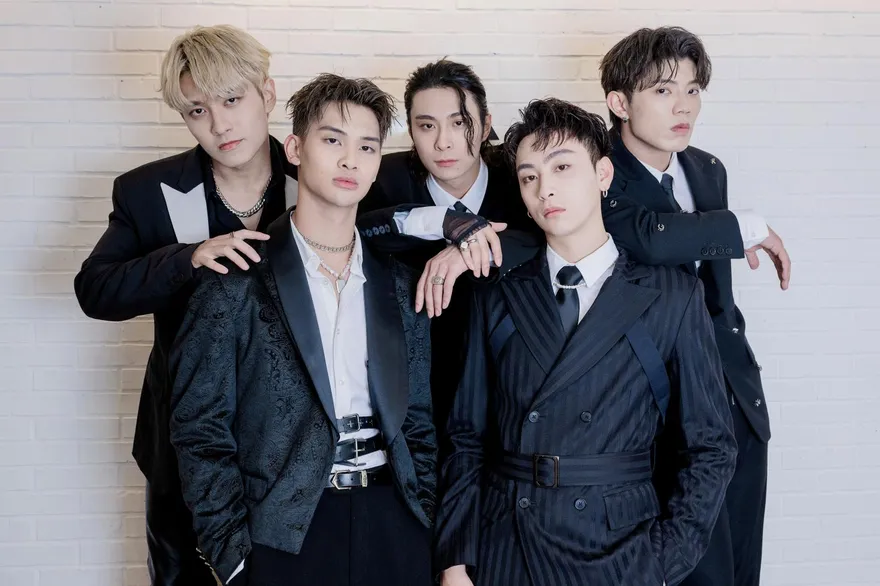 周星馳「翻牌」回留言！FEniX陳峻廷親曝驚喜過程：開心到飛天