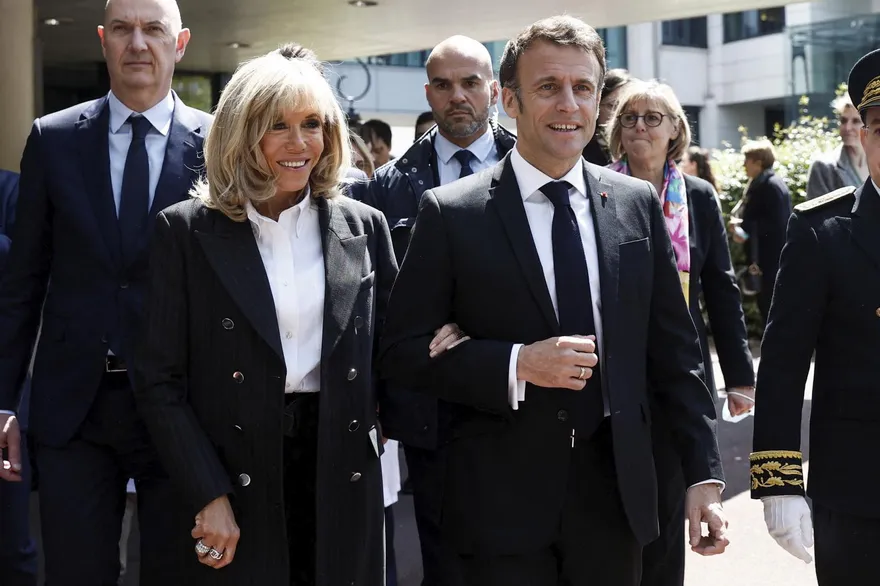 不滿馬克宏！法國第一夫人姪孫遭仇恨攻擊　竟當街被毆