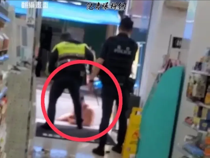 員警遭攻擊拿警棍敲「超商浩克」被記過移送法辦！網怒抱不平：台灣警察就是可憐