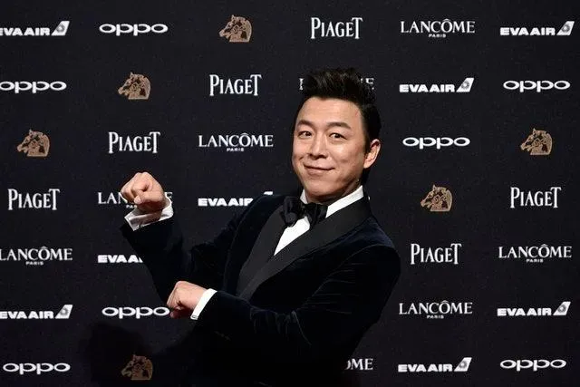 黃渤遭爆「放棄資助貧女」！傳因農村家庭重男輕女…本尊親自回應了