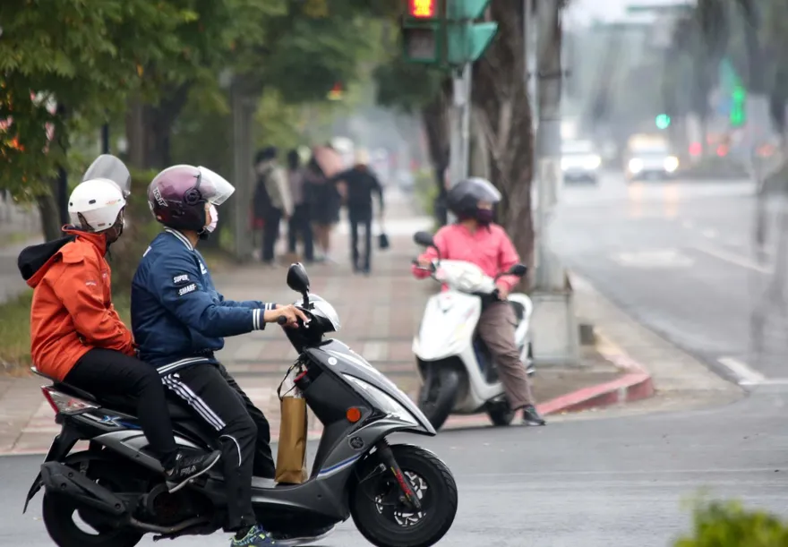 鋒面影響空汙擴散條件佳　全台「3區域」空品仍亮橘燈