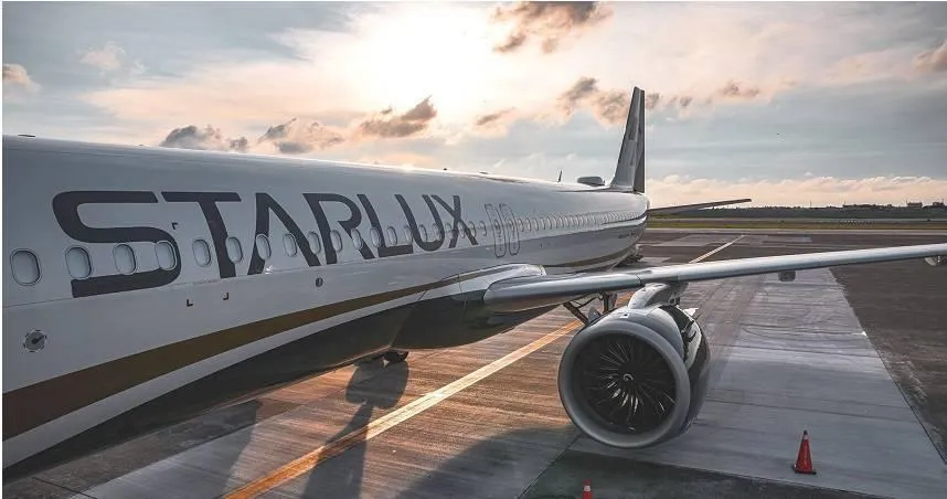 機身狂搖像坐「大怒神」！眼前急閃人生跑馬燈　降落5次落地！全機爆掌聲