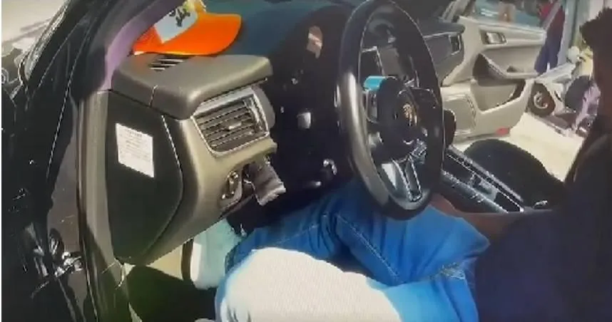 他暈厥保時捷內！警破窗「救人變逮人」　秒收18萬罰單、愛車沒收