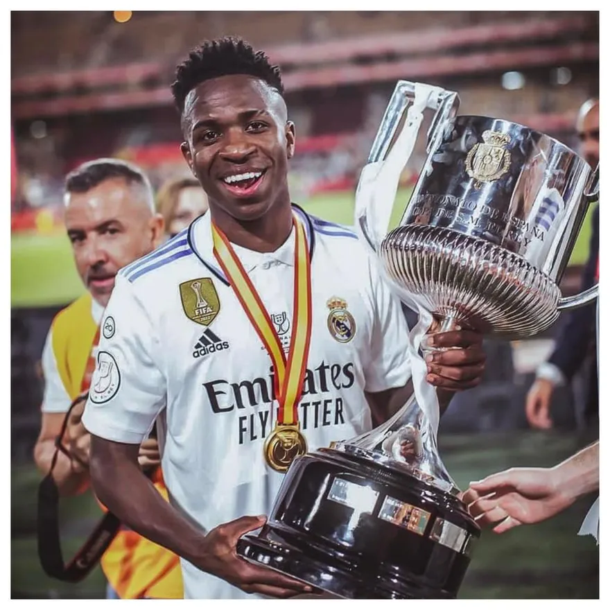 巴西國腳遭蝙蝠軍球迷辱罵猴子　皇馬稱「仇恨犯罪」提刑事告訴