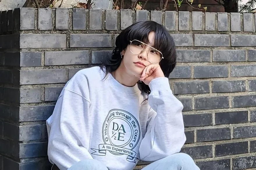 赴韓出道竟慘留「前科」！公園少女Miya控訴前東家：像被關監獄