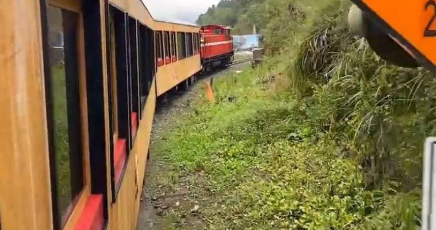 影/阿里山林鐵新車「福森號」試運轉今出軌　陳建仁昨天才剛試乘