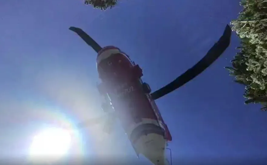 影/爬山高山症發作！6旬婦突嘔吐無力　警急派直升機救援下山