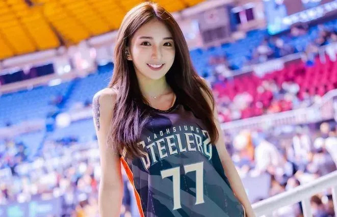 「啦啦隊新人王」爆戀愛ing！無預警發感性長文　「緋聞男友」合照曝光