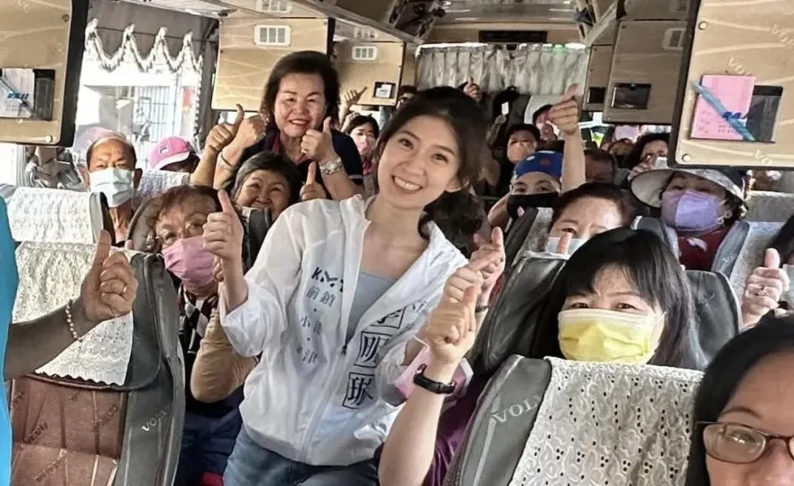 李明璇發燒休養5天終出關　馬不停蹄送車抓緊宣傳機會