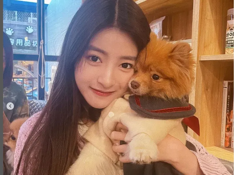 遭批「照片修太大」！最美星二代韓菲受質疑...釣出余皓然4字霸氣護女