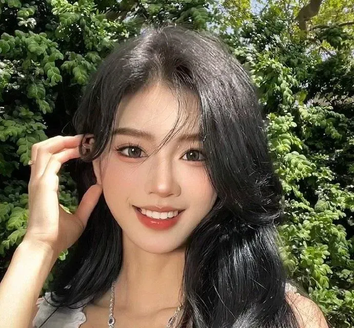 砸車畫面曝光！千萬粉絲網紅法國遇超兇劫匪　警察竟因「這理由」不受理報案