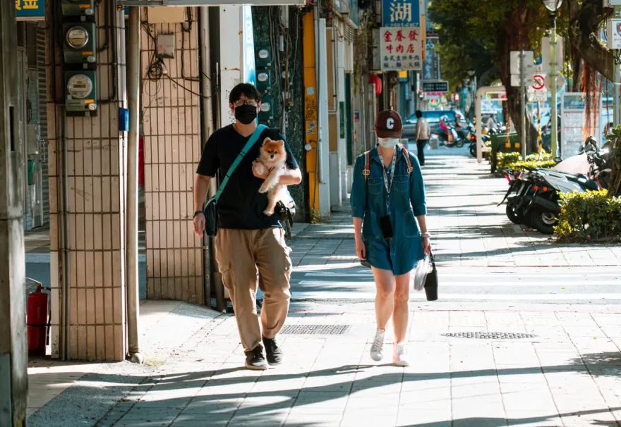 做好防曬！高雄內門飆38.4度熱到爆　「4縣市」亮高溫燈號