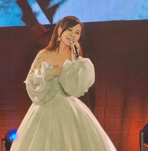 相交20年！龍千玉認「圈外男友求婚了」　偷放閃光讚他超浪漫