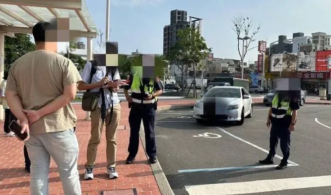 苗栗「白牌車」違規載人客被抓包！賺車資3百慘挨罰10萬　2證照還被吊扣