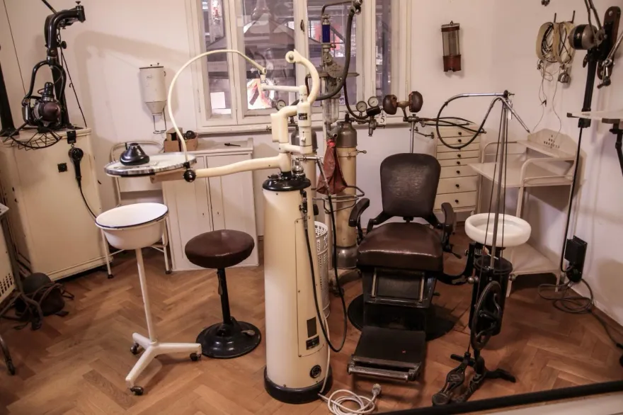 失聯女移工轉行當密醫「做1顆牙套收3千」　用「生鏽老虎鉗」幫同鄉拔牙