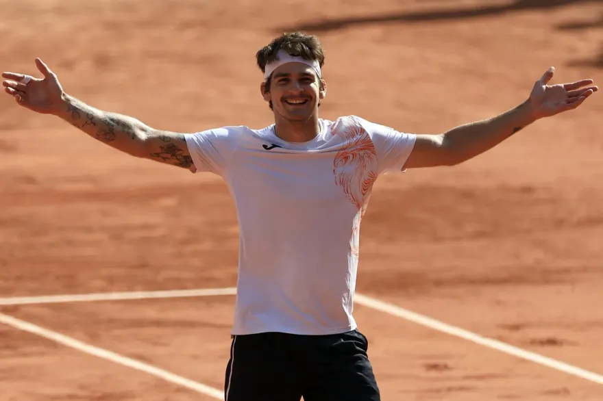 影/法網大爆冷！世界第2梅迪維夫「鏖戰4小時」敗給會外賽小將