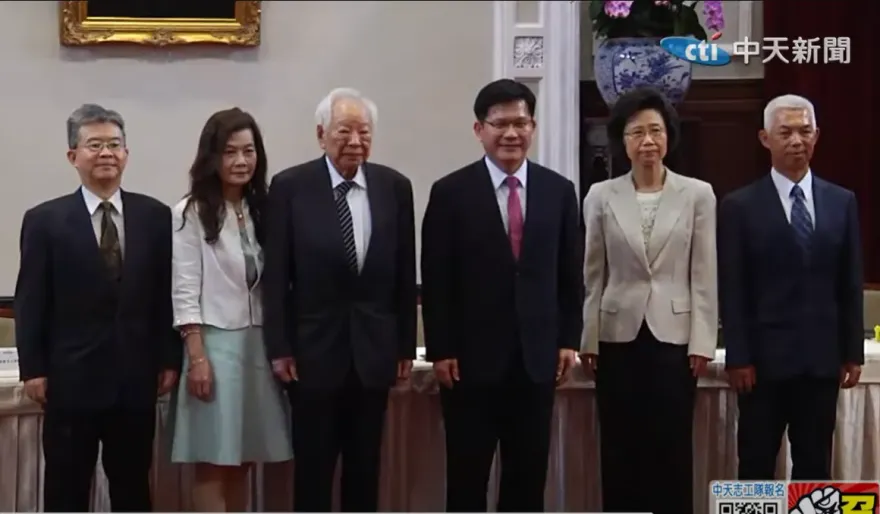 「破壞司法公信的歷史罪人，蔡英文與民進黨當之無愧！」　她轟大法官提名網狂讚