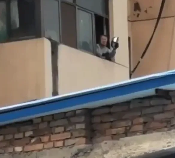 影/8旬嬤不分日夜「狂敲盆擾民」　附近商家無奈：報警也沒用