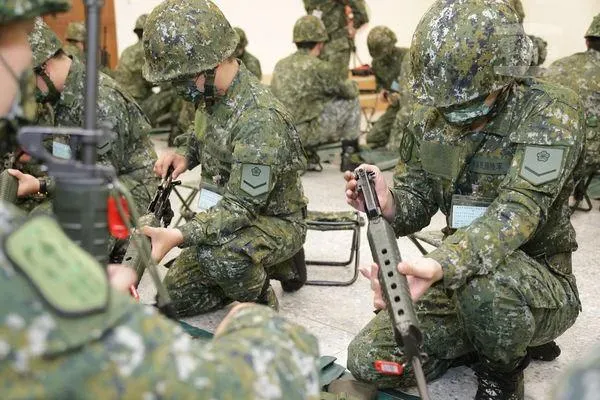 快訊/台南44歲中校「跳繩5分鐘休克」　無呼吸心跳「裝葉克膜」急救中