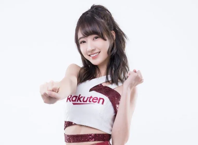 樂天暗藏「寶藏女孩」！鄉民點民「她」　狂推1關鍵：新人顏值代表